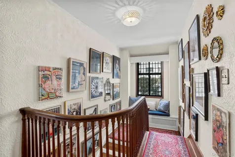 103 Aviemore Drive New Rochelle NY 10804