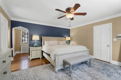 103 Aviemore Drive New Rochelle NY 10804