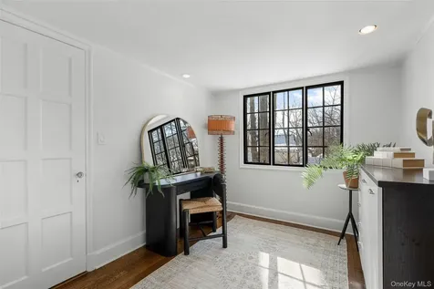 103 Aviemore Drive New Rochelle NY 10804