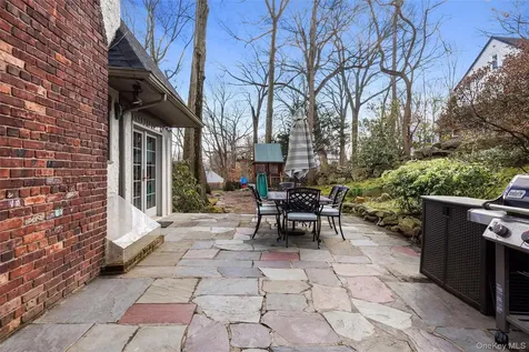 103 Aviemore Drive New Rochelle NY 10804