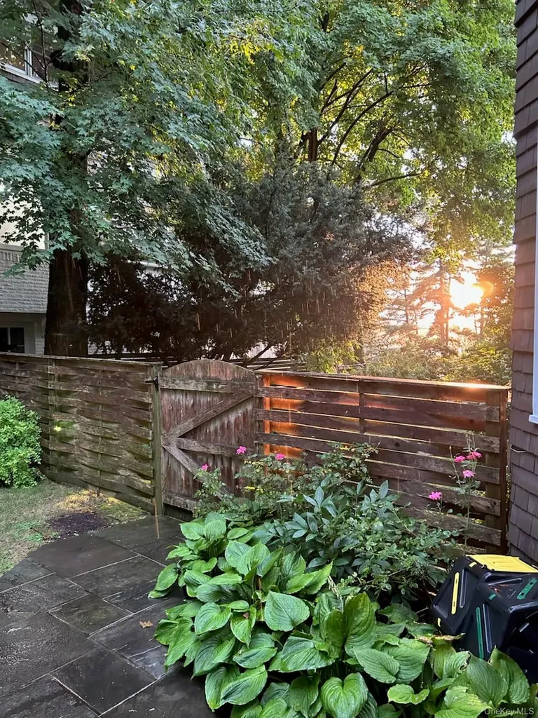 182 Broadway Dobbs Ferry NY 10522