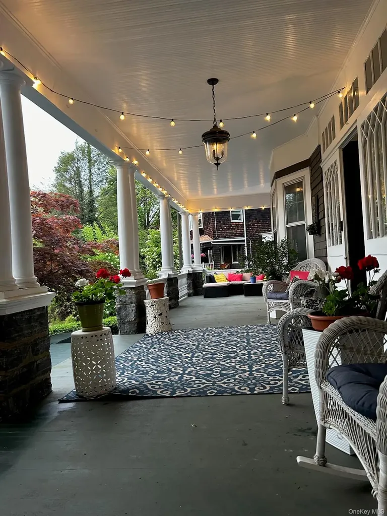 182 Broadway Dobbs Ferry NY 10522