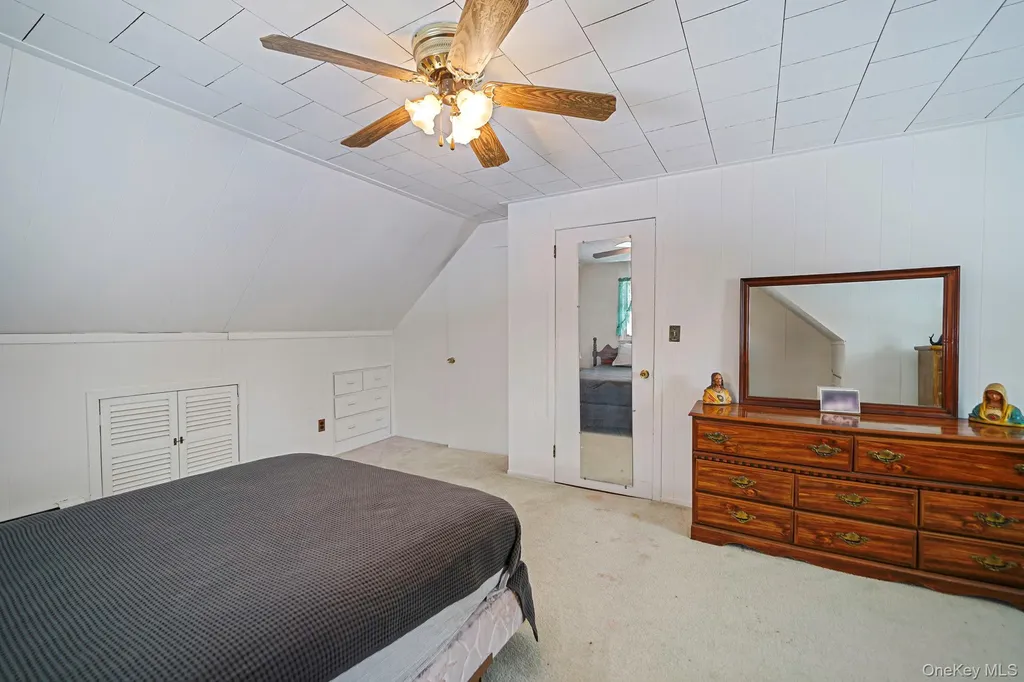 6 Noahs Path Rocky Point NY 11778