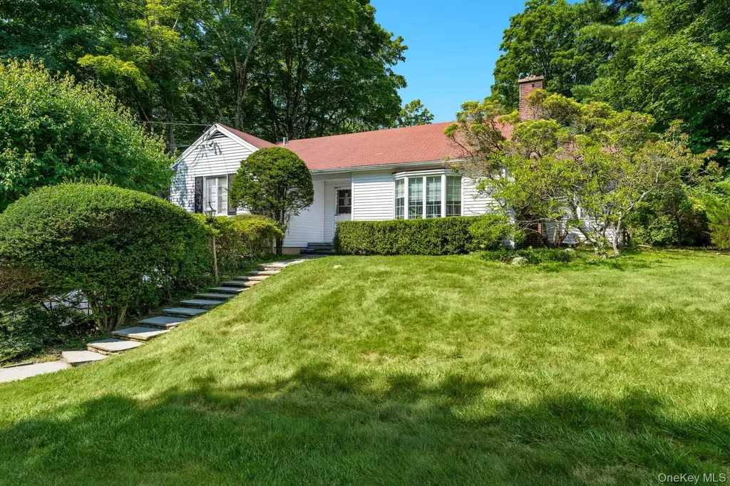 1233 Rock Rimmon Road Stamford CT 06903