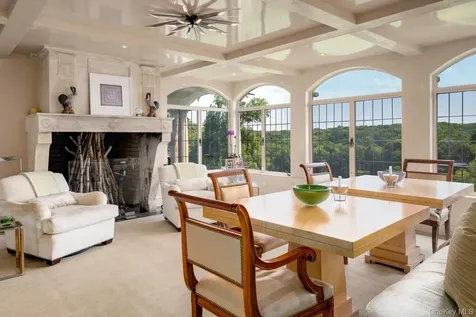 1233 Rock Rimmon Road Stamford CT 06903