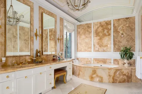 1233 Rock Rimmon Road Stamford CT 06903