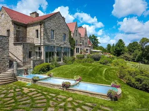 1233 Rock Rimmon Road Stamford CT 06903