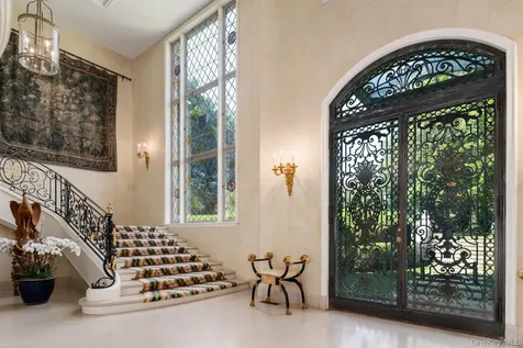 1233 Rock Rimmon Road Stamford CT 06903