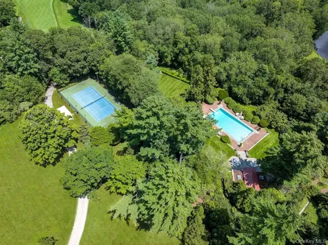 1233 Rock Rimmon Road Stamford CT 06903