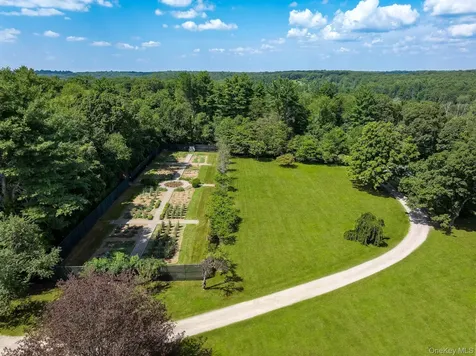 1233 Rock Rimmon Road Stamford CT 06903