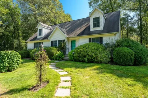 1233 Rock Rimmon Road Stamford CT 06903