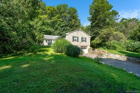 1233 Rock Rimmon Road Stamford CT 06903