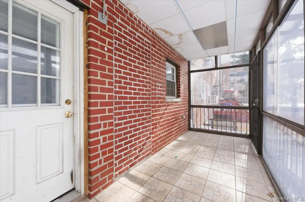 2919 Wallace Avenue Bronx NY 10467