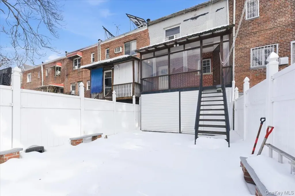 2919 Wallace Avenue Bronx NY 10467