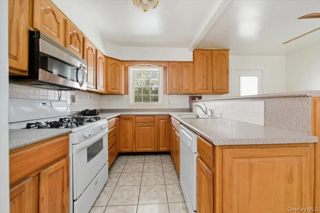 2919 Wallace Avenue Bronx NY 10467