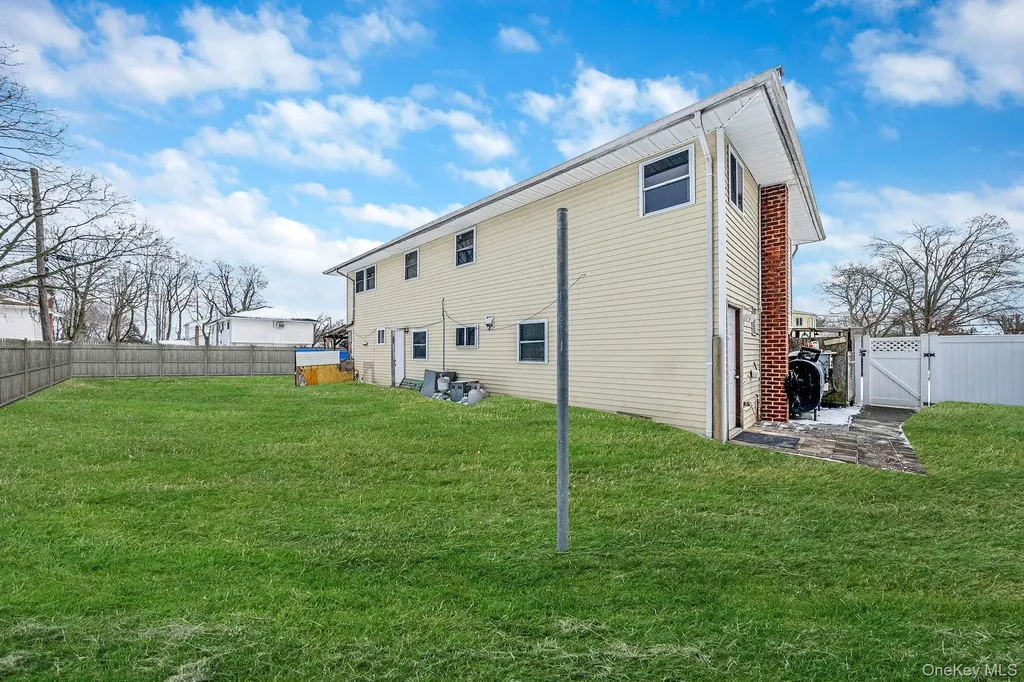 73 Olive Street Central Islip NY 11722