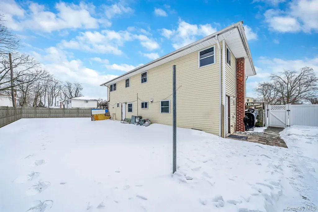 73 Olive Street Central Islip NY 11722