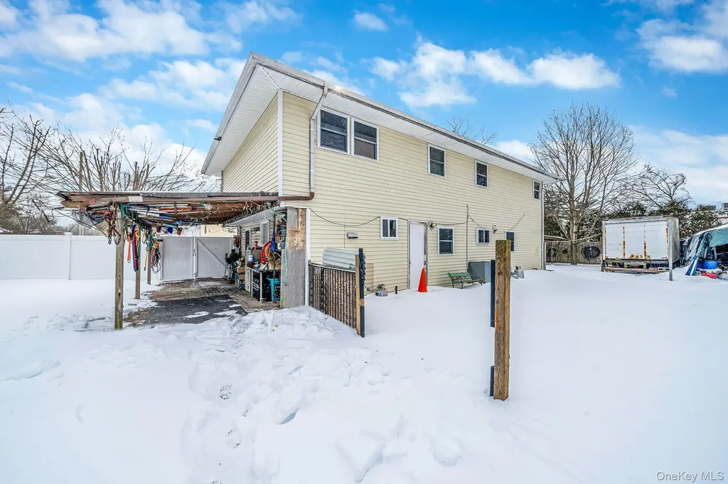 73 Olive Street Central Islip NY 11722