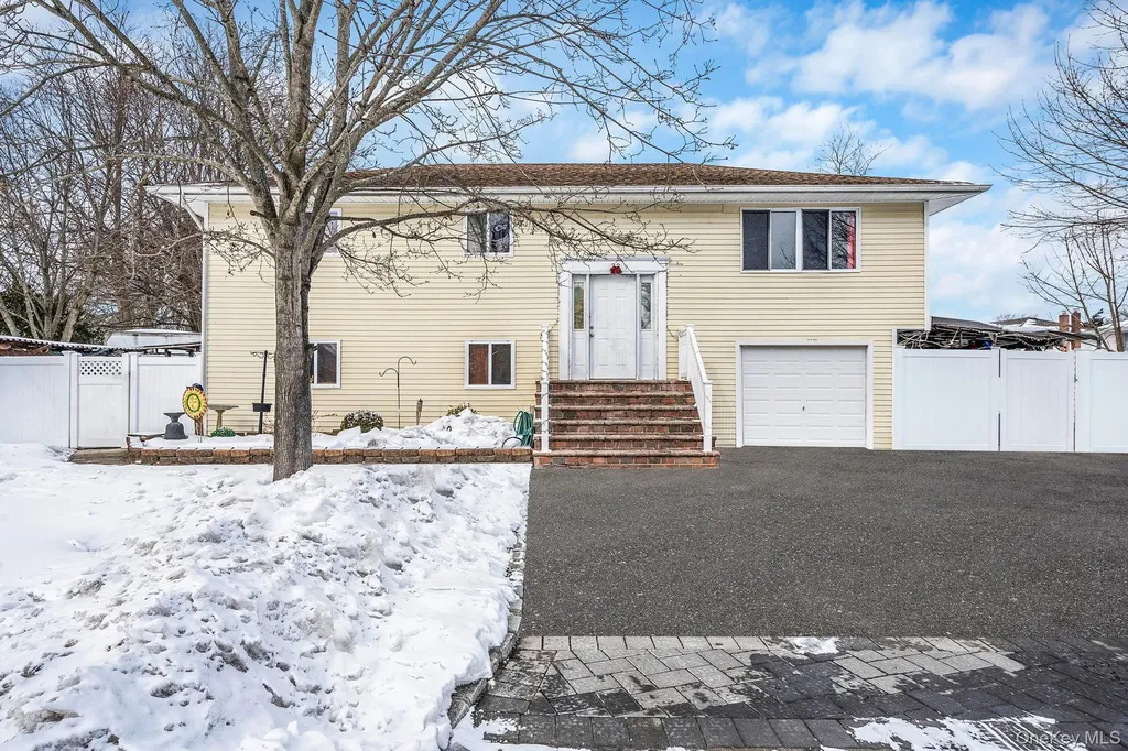 73 Olive Street Central Islip NY 11722