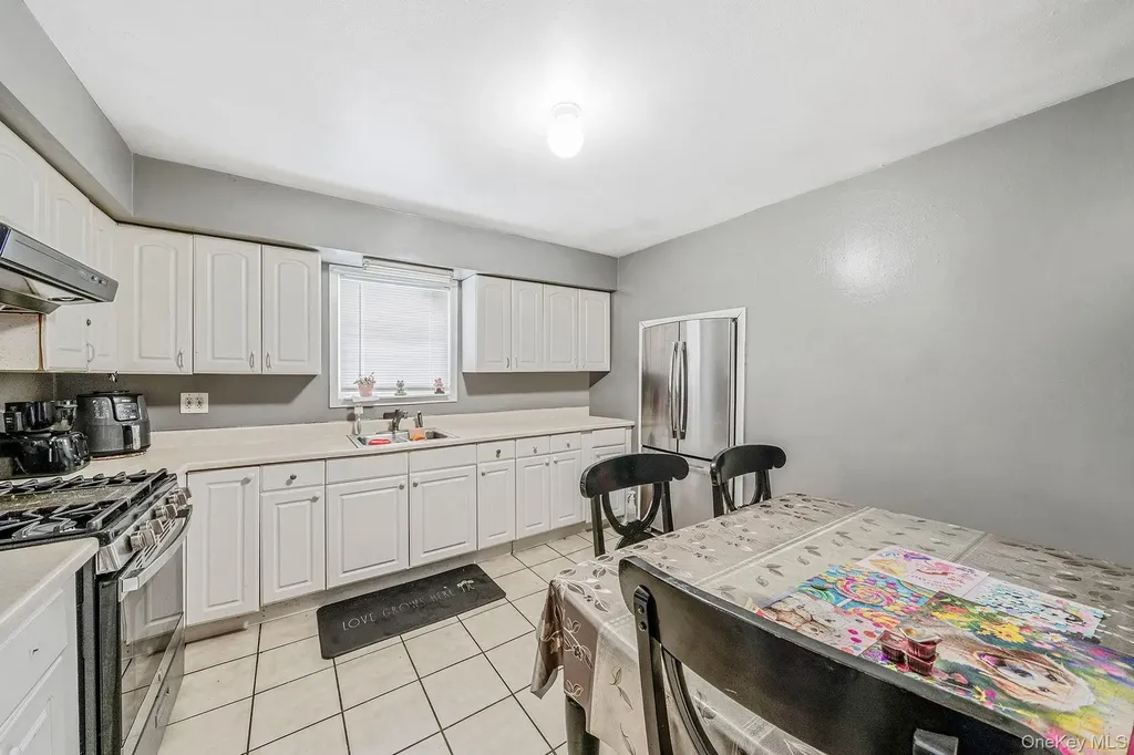 73 Olive Street Central Islip NY 11722