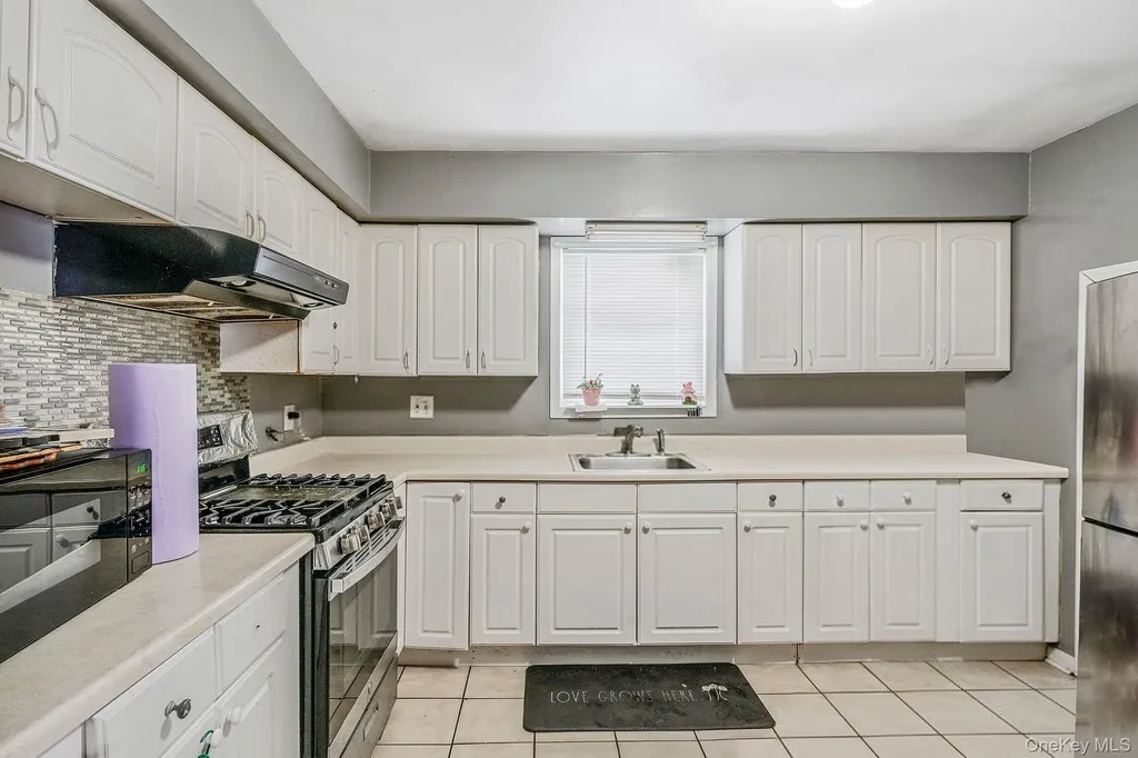 73 Olive Street Central Islip NY 11722