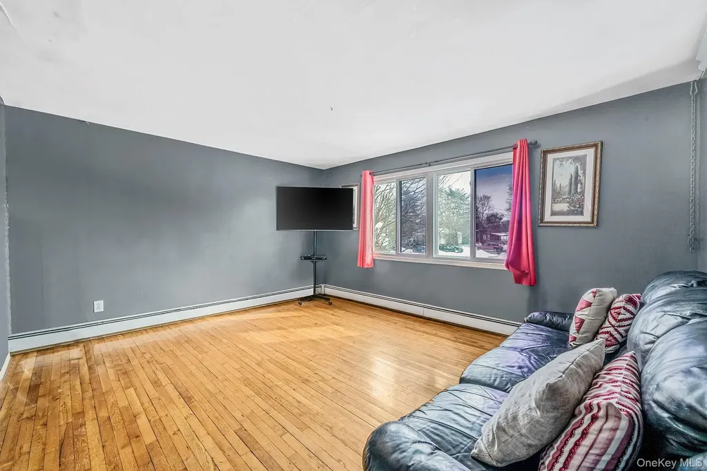 73 Olive Street Central Islip NY 11722