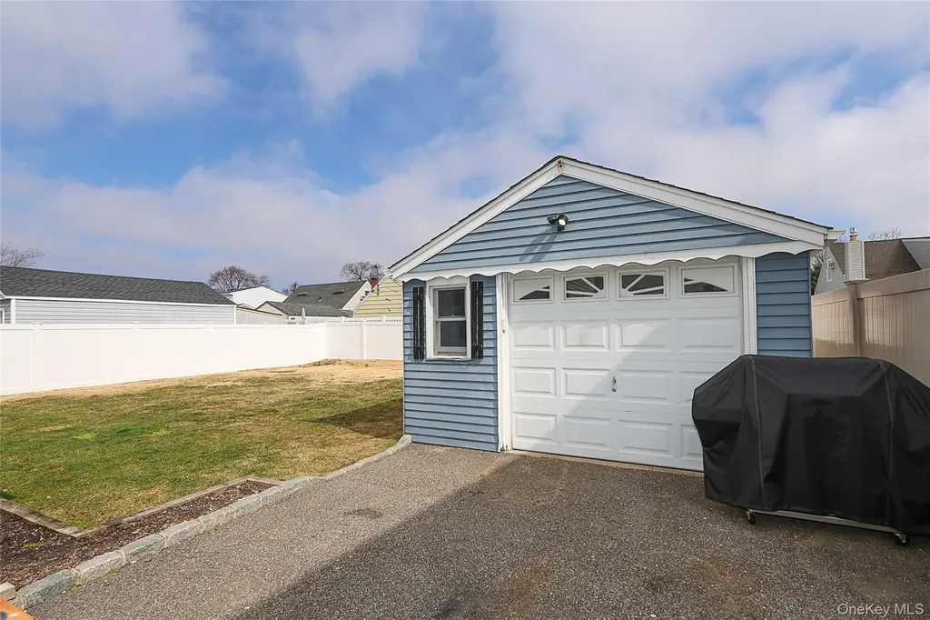 75 Riverside Avenue Merrick NY 11566