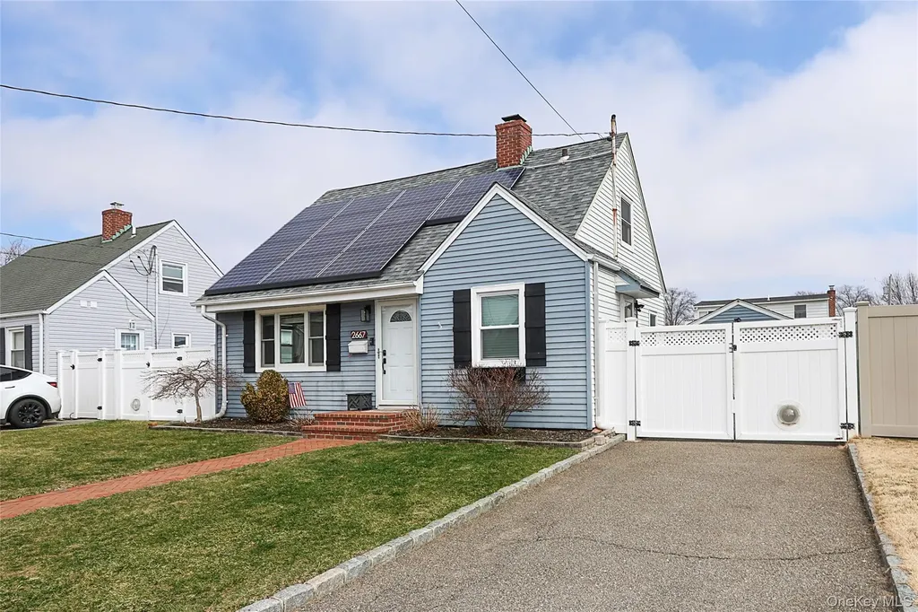 75 Riverside Avenue Merrick NY 11566