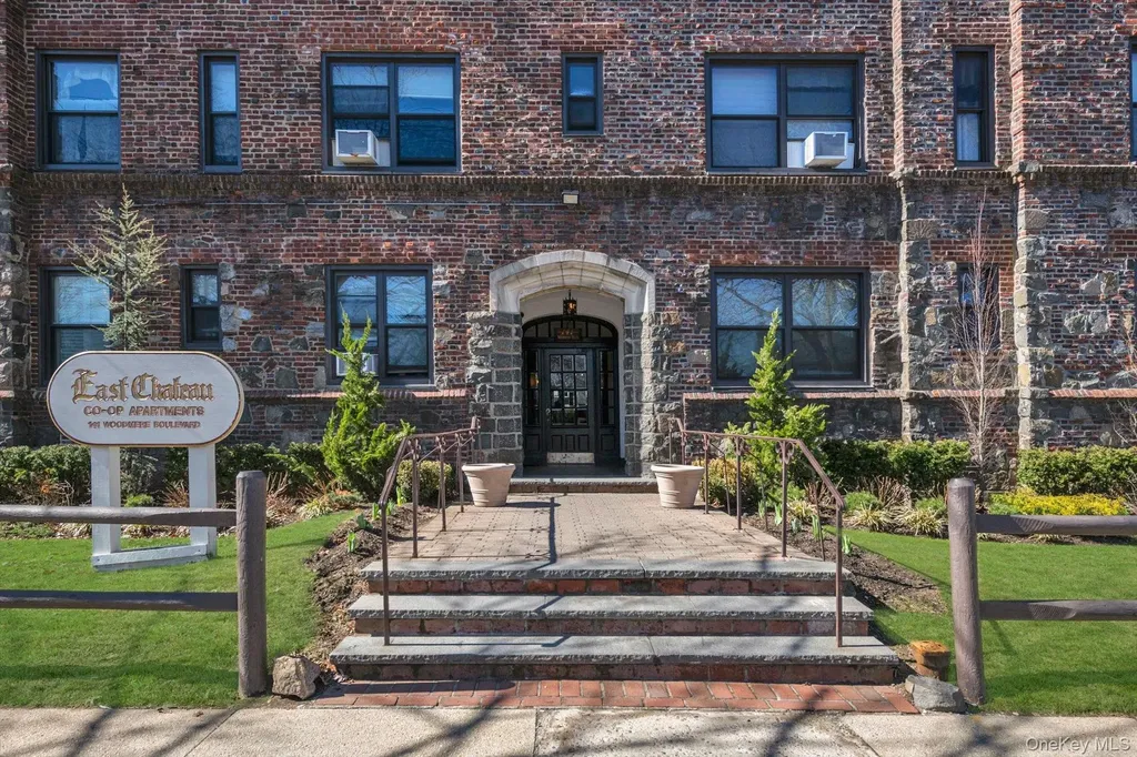 141 Woodmere Boulevard Woodmere NY 11598