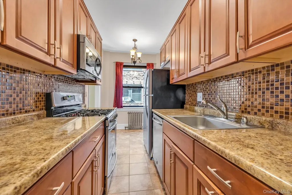 141 Woodmere Boulevard Woodmere NY 11598