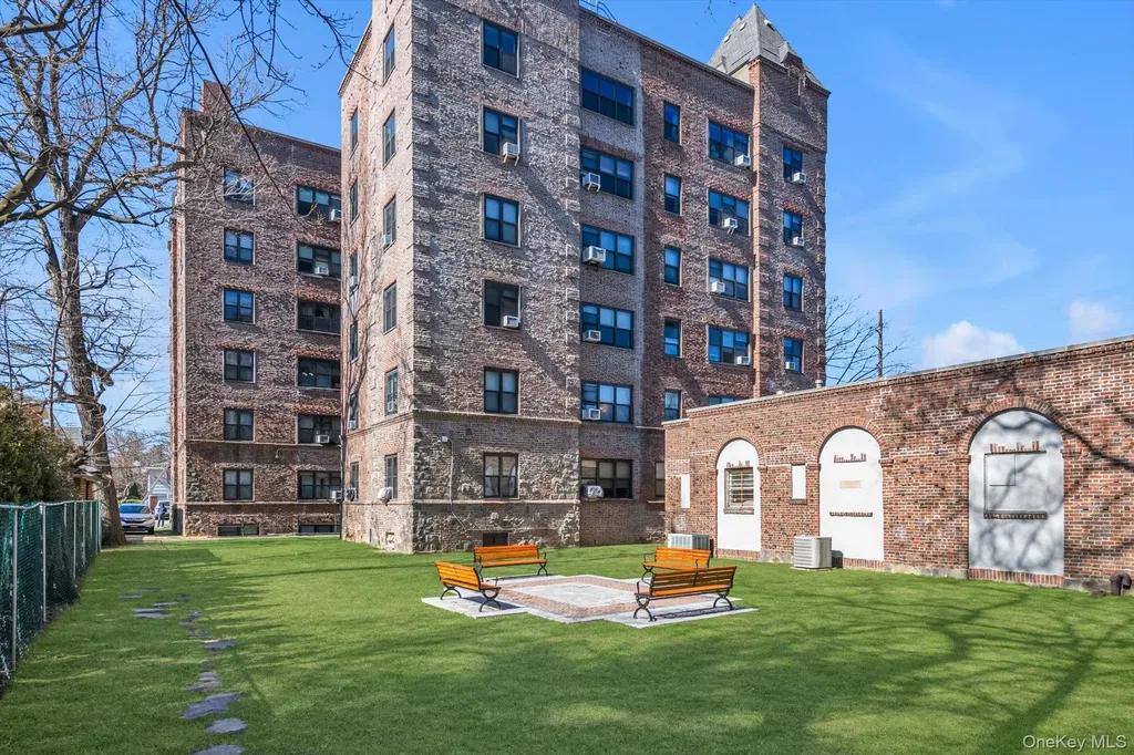 141 Woodmere Boulevard Woodmere NY 11598