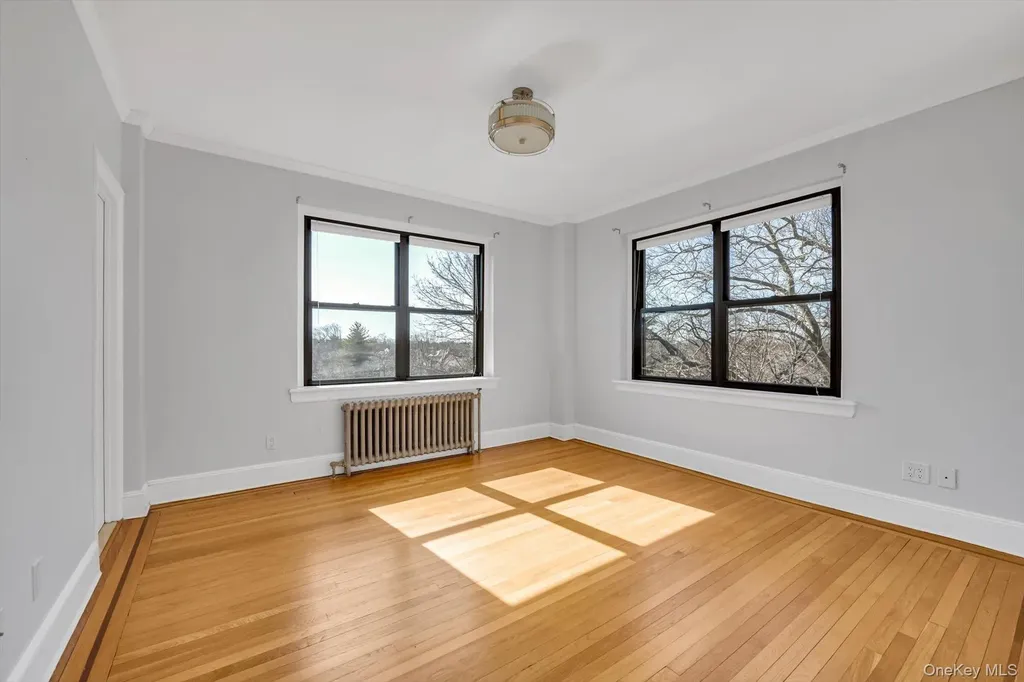 141 Woodmere Boulevard Woodmere NY 11598