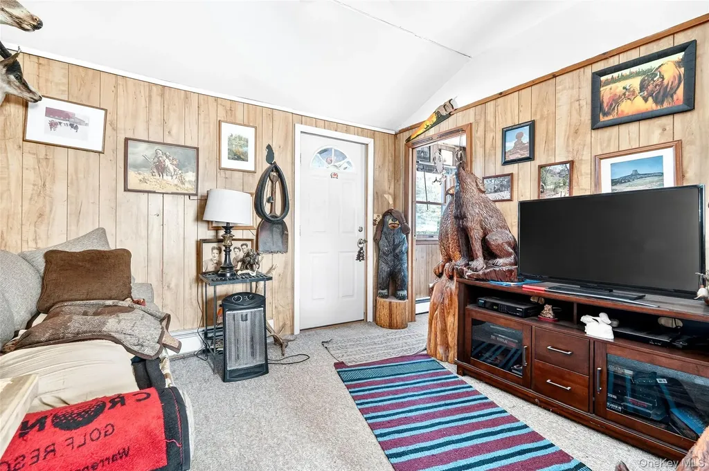 33 E Crossman Avenue Monroe NY 10950