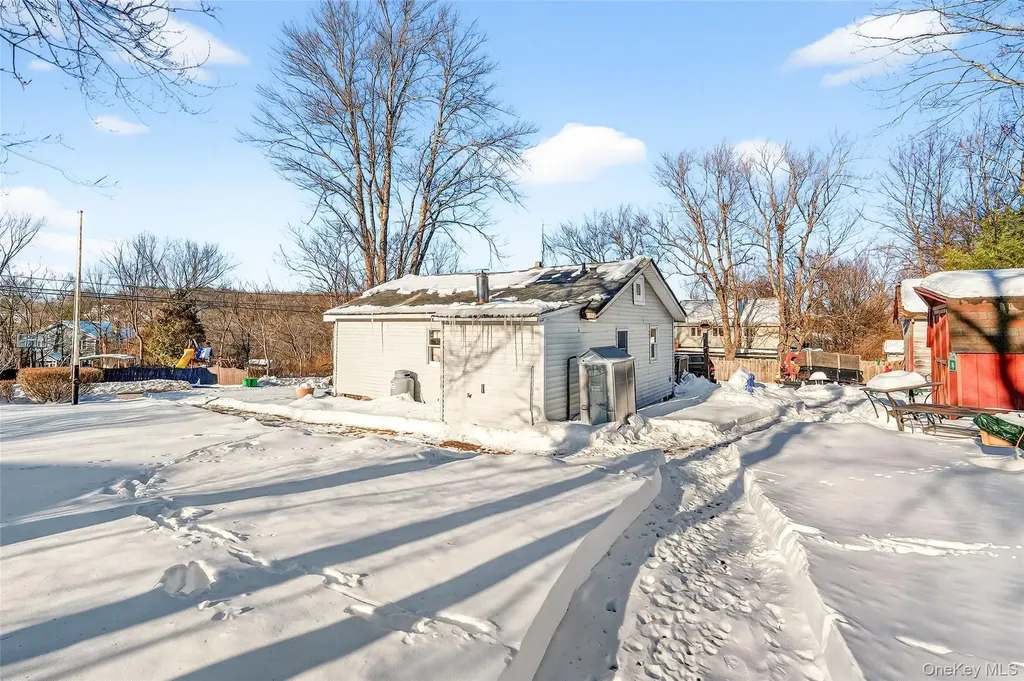 33 E Crossman Avenue Monroe NY 10950
