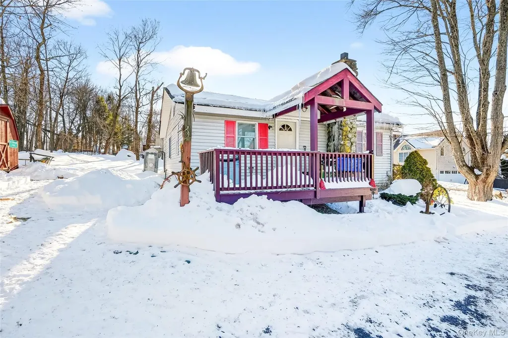 33 E Crossman Avenue Monroe NY 10950