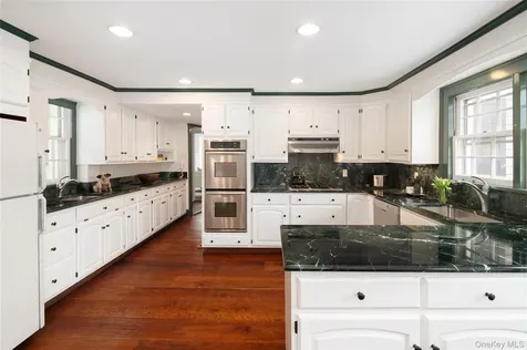 20 Mead Street Waccabuc NY 10597