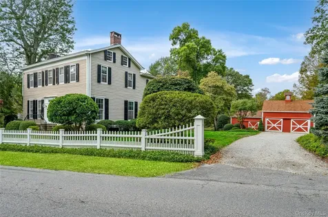 20 Mead Street Waccabuc NY 10597