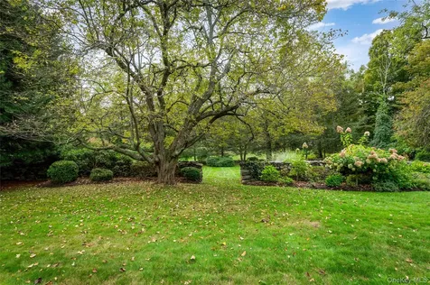 20 Mead Street Waccabuc NY 10597