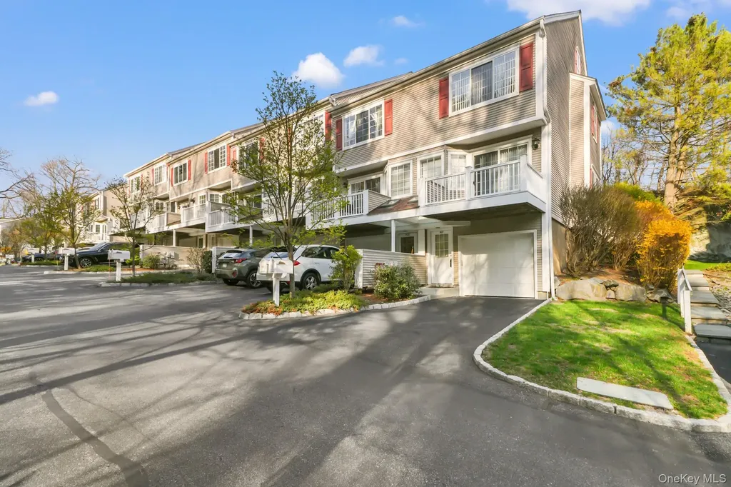 401 Park Ridge Lane White Plains NY 10603