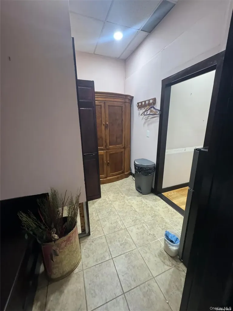 302 Forest Avenue Locust Valley NY 11560