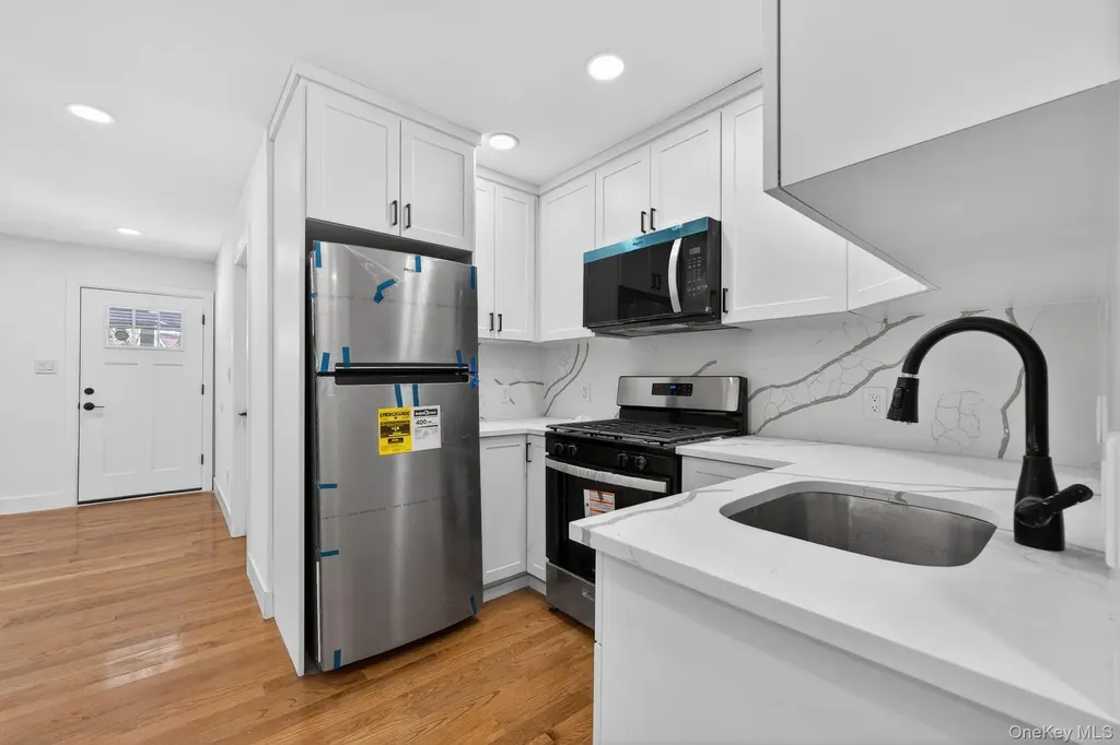 1368 E 100th Street Brooklyn NY 11236