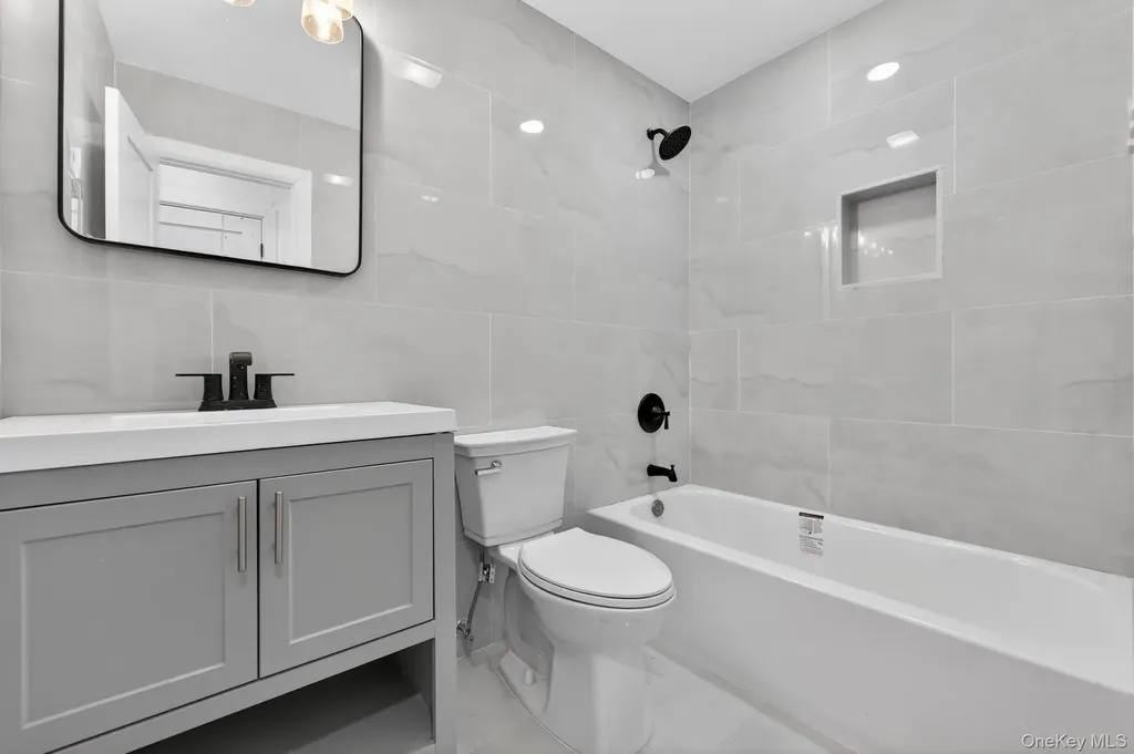 1368 E 100th Street Brooklyn NY 11236