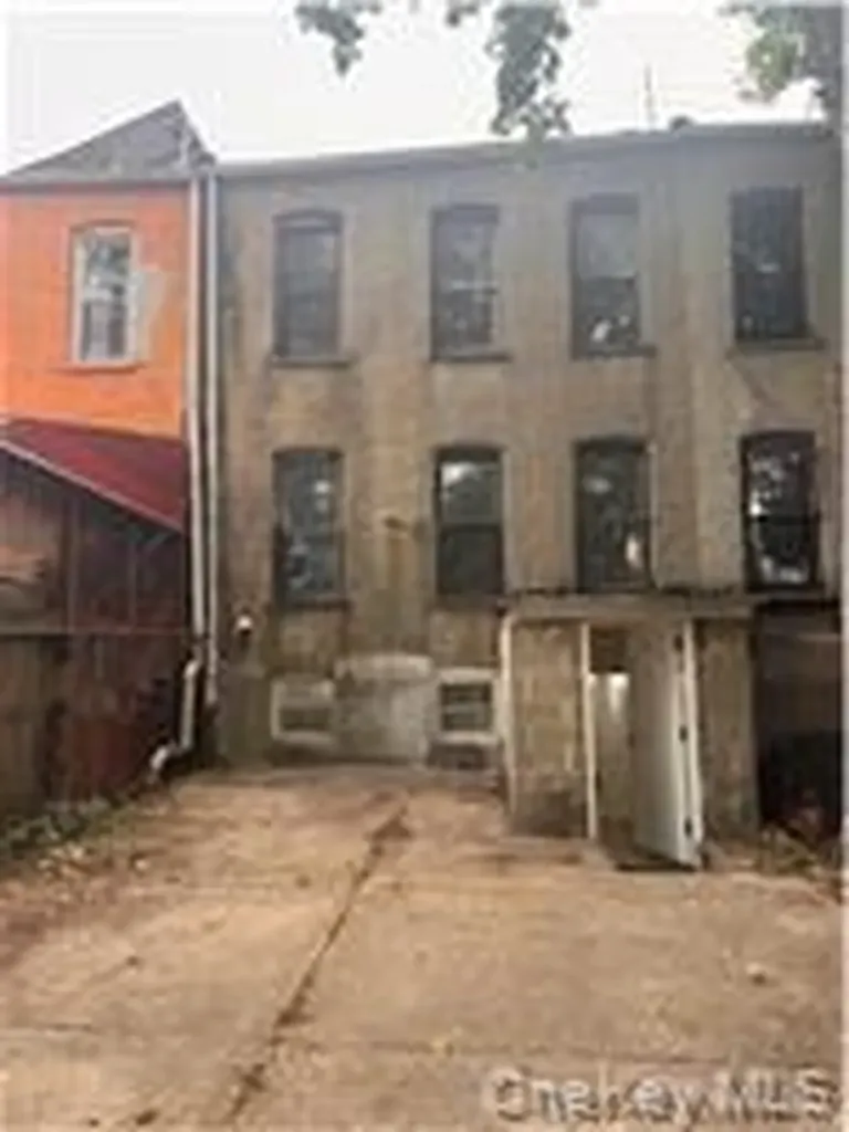 655 Hendrix Street Brooklyn NY 11207
