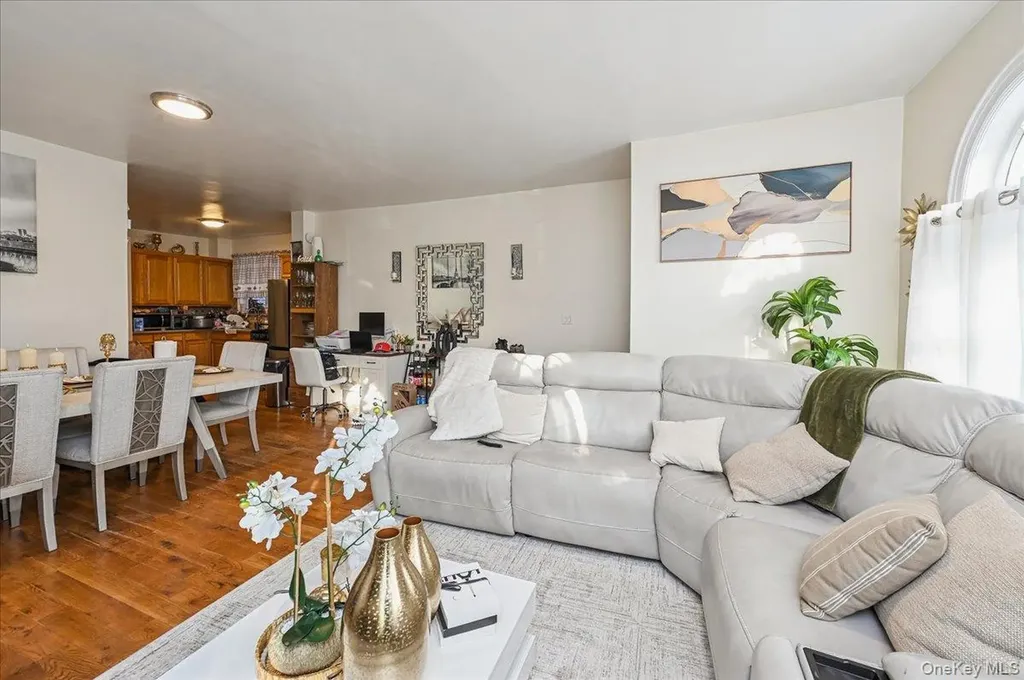 1065 Stell Place Bronx NY 10469