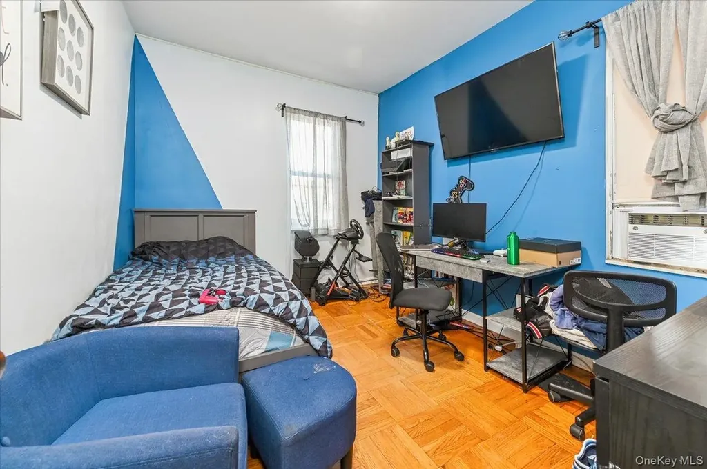 1065 Stell Place Bronx NY 10469