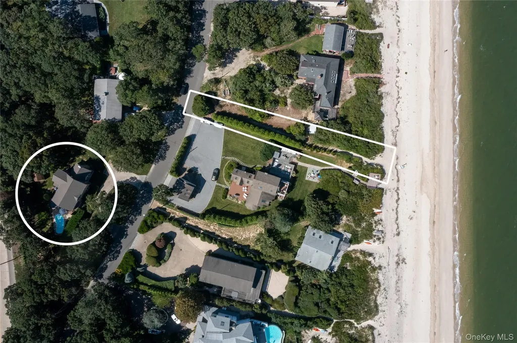 48 Oakhurst Road Hampton Bays NY 11946