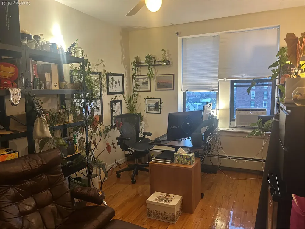25 W Broadway Long Beach NY 11561