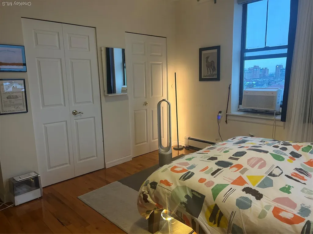 25 W Broadway Long Beach NY 11561