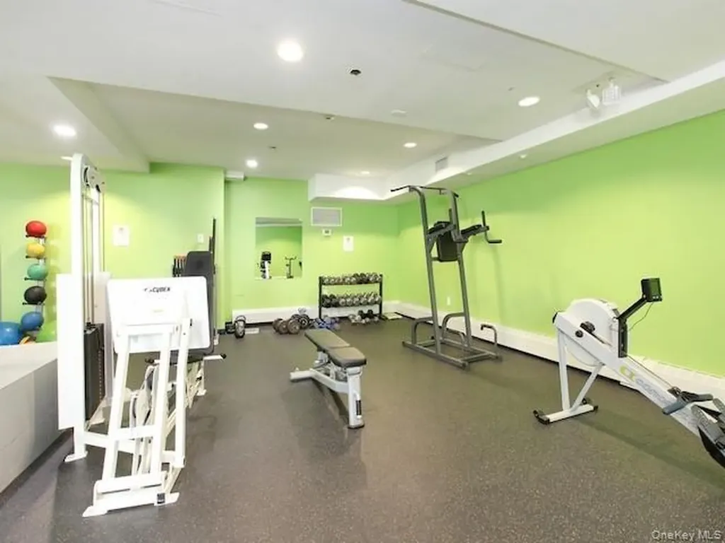 25 W Broadway Long Beach NY 11561