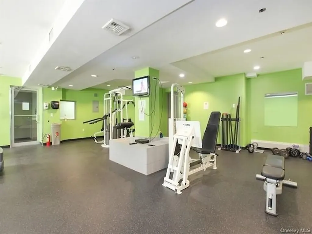 25 W Broadway Long Beach NY 11561